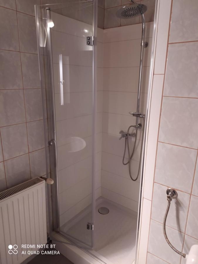 Hotel Andras Nadfedeles Vendeghaz Tihany Zewnętrze zdjęcie